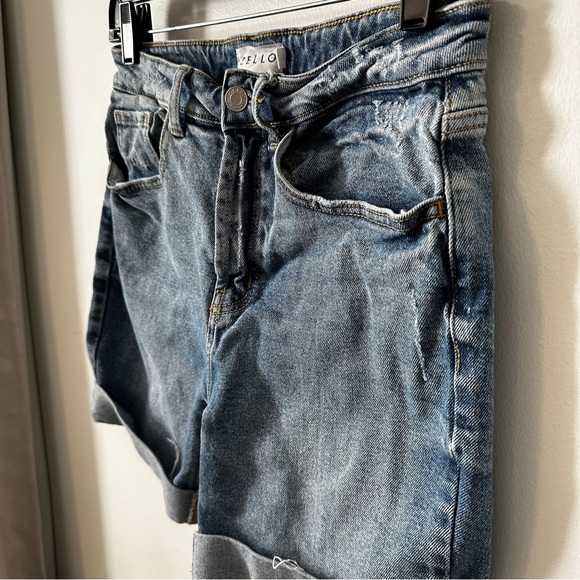 CELLO | Women’s Medium Wash Denim Midi Shorts size Medium - Picture 5 of 6